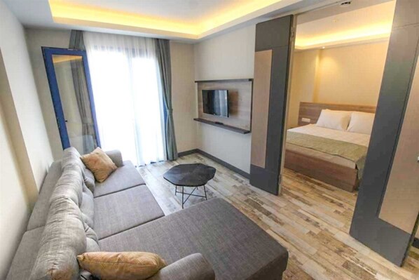 Living area - Acropol of Bodrum Beach Hotel (Bodrum)