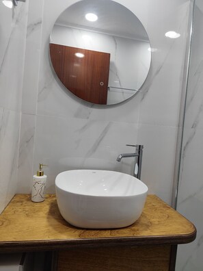 Bathroom - Apartments Jota (SAMOS)