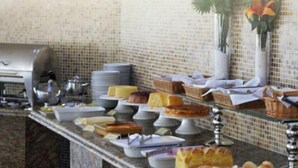 Petit déjeuner buffet compris tous les jours