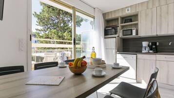 Appartement 6 personnes - 2 chambres + 1 coin nuit - Duplex - Balcon | Dining room