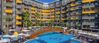 Senza Grand Santana Hotel