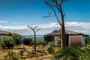 Standard Double Room, Sea View | Terrace/patio - Mantasaly (Antsiranana)