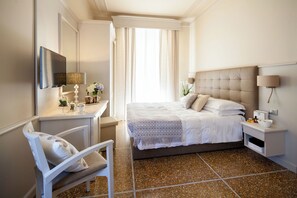 Superior Double or Twin Room | Minibar, in-room safe, desk, free WiFi - Hotel Mediterraneo (Laigueglia)