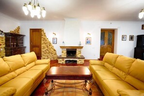 Lobby sitting area - Fridrichshoff (Kaliningrad)