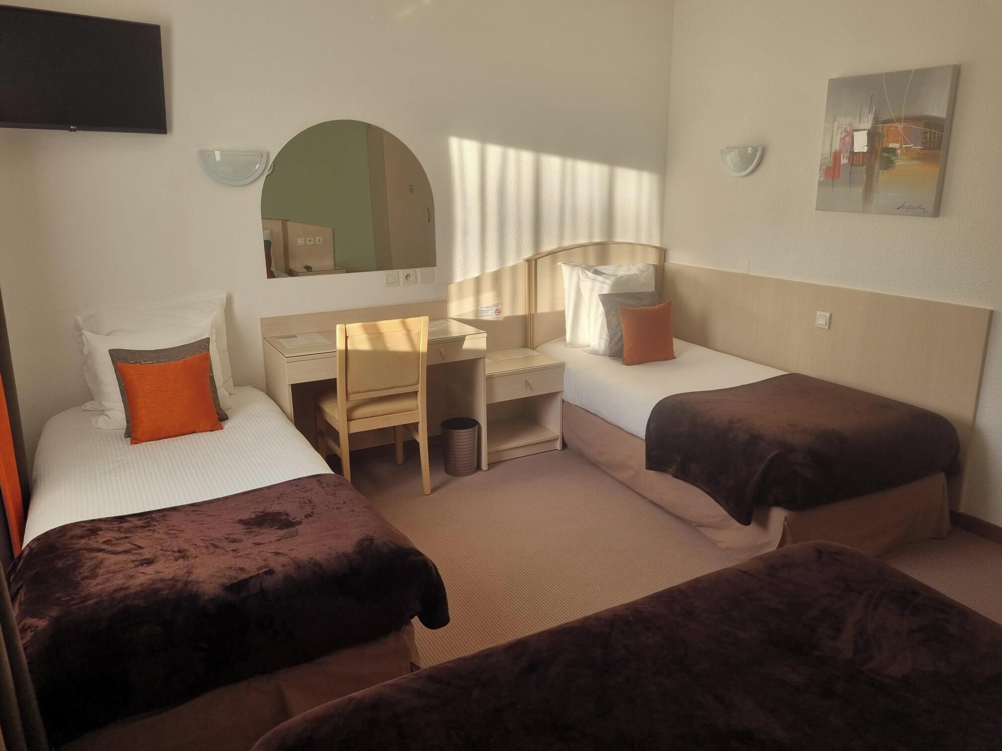 Phòng dành cho gia đình | Phòng tắm | Buồng tắm vòi sen, đồ dùng nhà tắm miễn phí, khăn tắm 