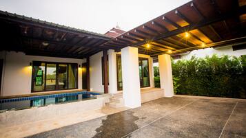 Villa, 2 Bedrooms, Private Pool | Minibar, in-room safe, individually furnished, desk