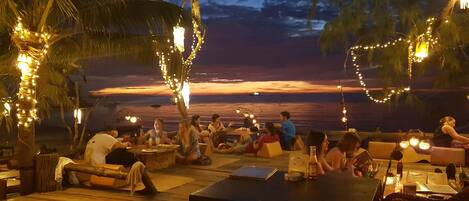 Breakfast, lunch, dinner served; international cuisine, beach views