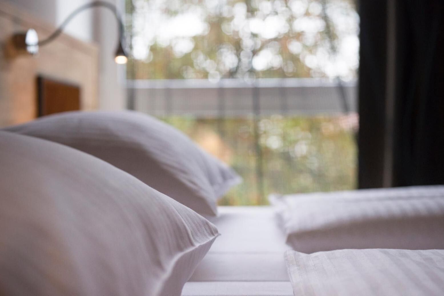 premium bedding, in-room safe, desk, soundproofing