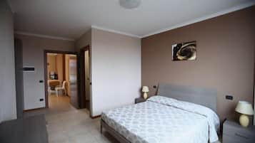 Suite | Schreibtisch, schallisolierte Zimmer, Bügeleisen/Bügelbrett