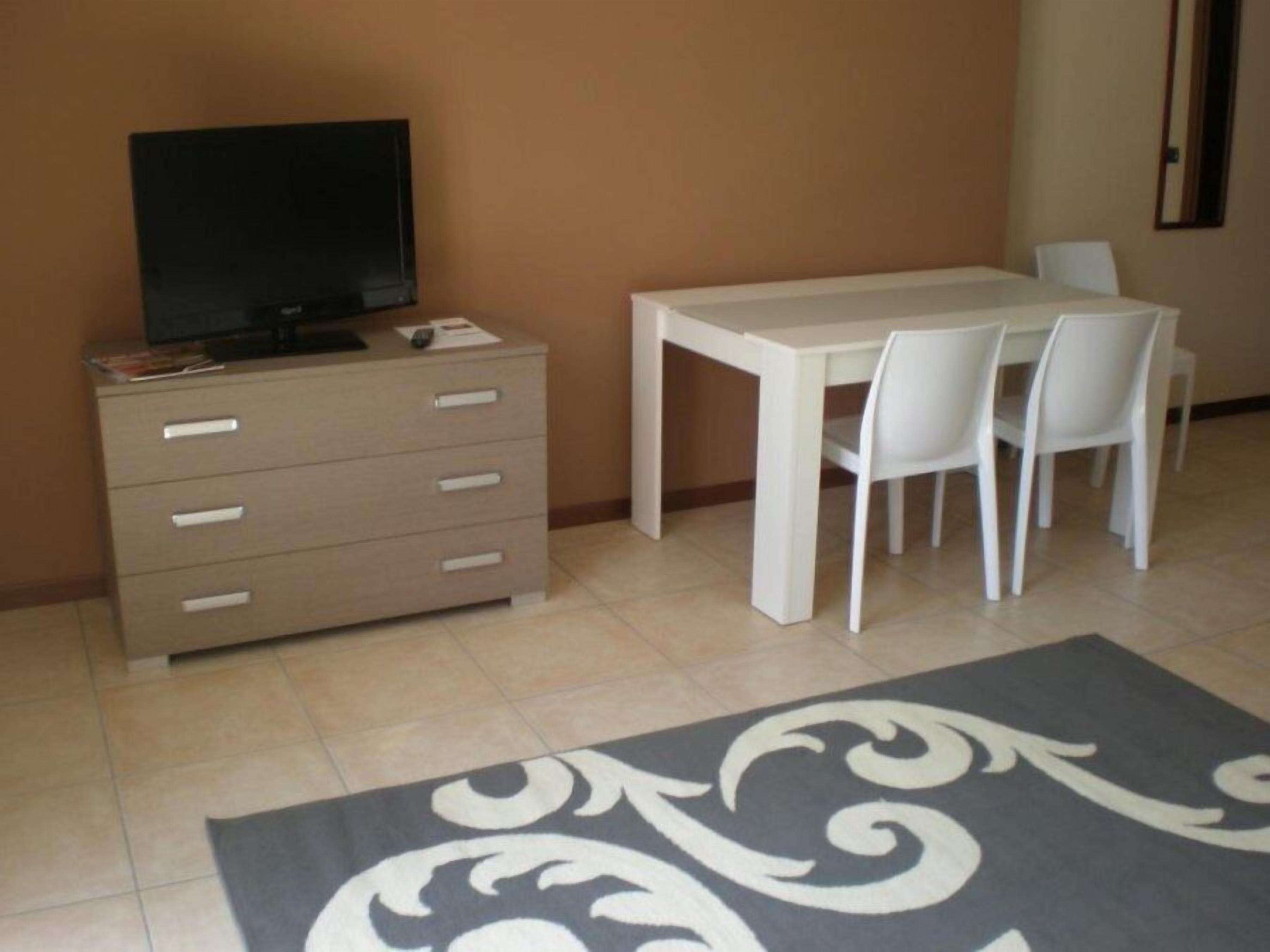 suite | room amenity