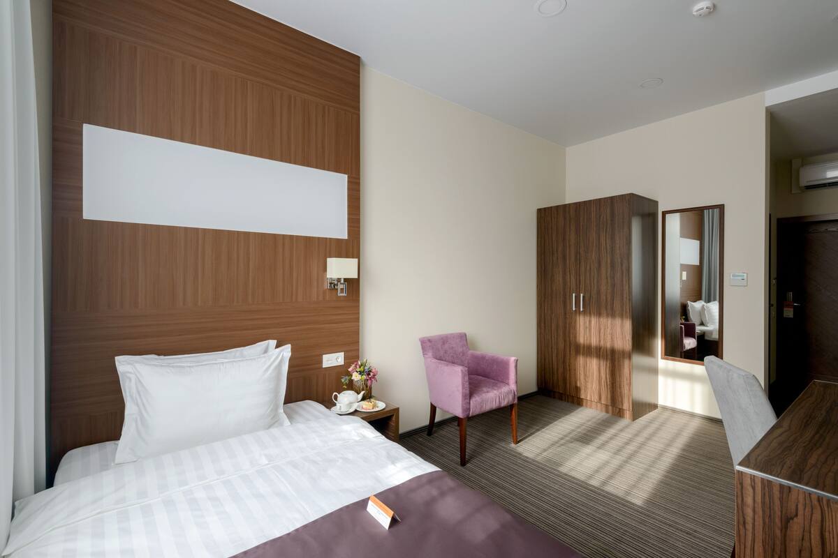 Minibar, in-room safe, desk, blackout drapes