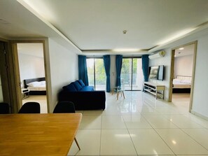 Two Bedroom Executive Suite | Living area - Laguna Bay 2 by PSR ASIA (Pattaya)