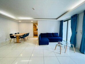 Two Bedroom Executive Suite | Living area - Laguna Bay 2 by PSR ASIA (Pattaya)