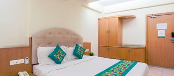 Treebo Niraali Executive, Hinjewadi