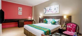 Treebo Niraali Executive, Hinjewadi