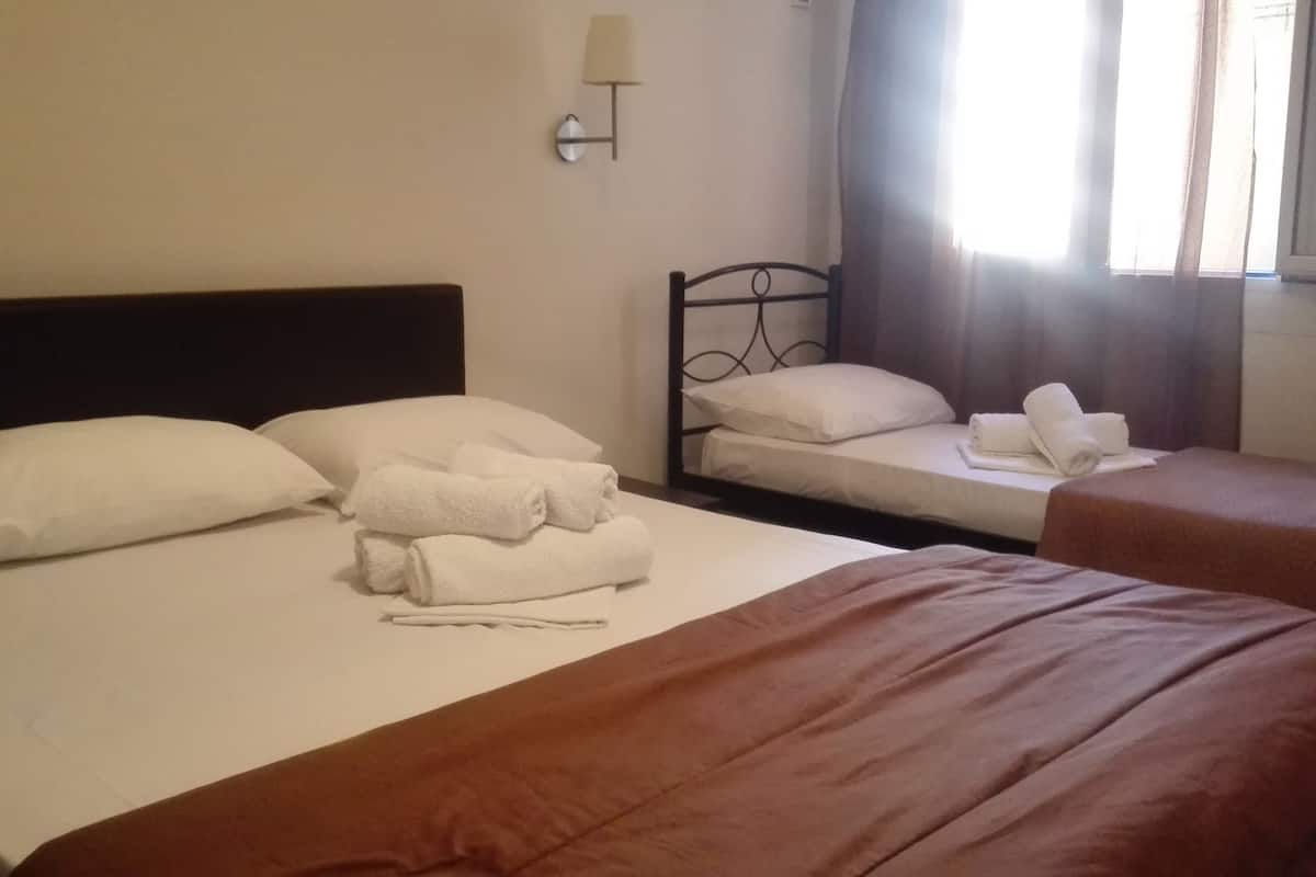 Desk, free WiFi, bed sheets