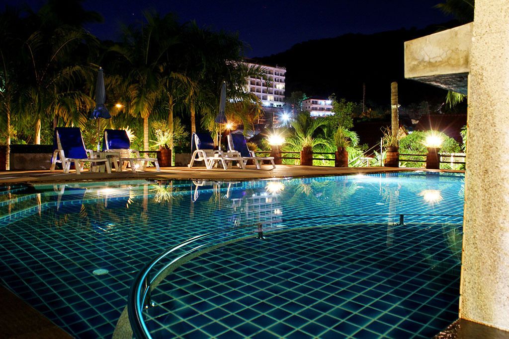 outdoor pool, pool loungers