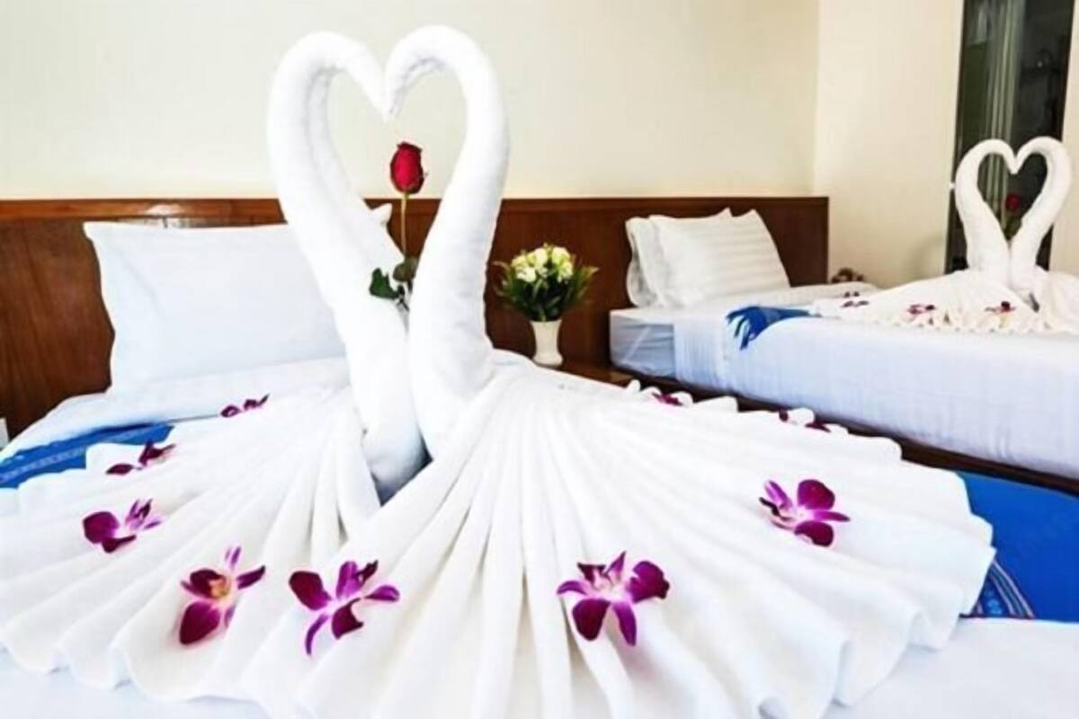 In-room safe, WiFi (free)