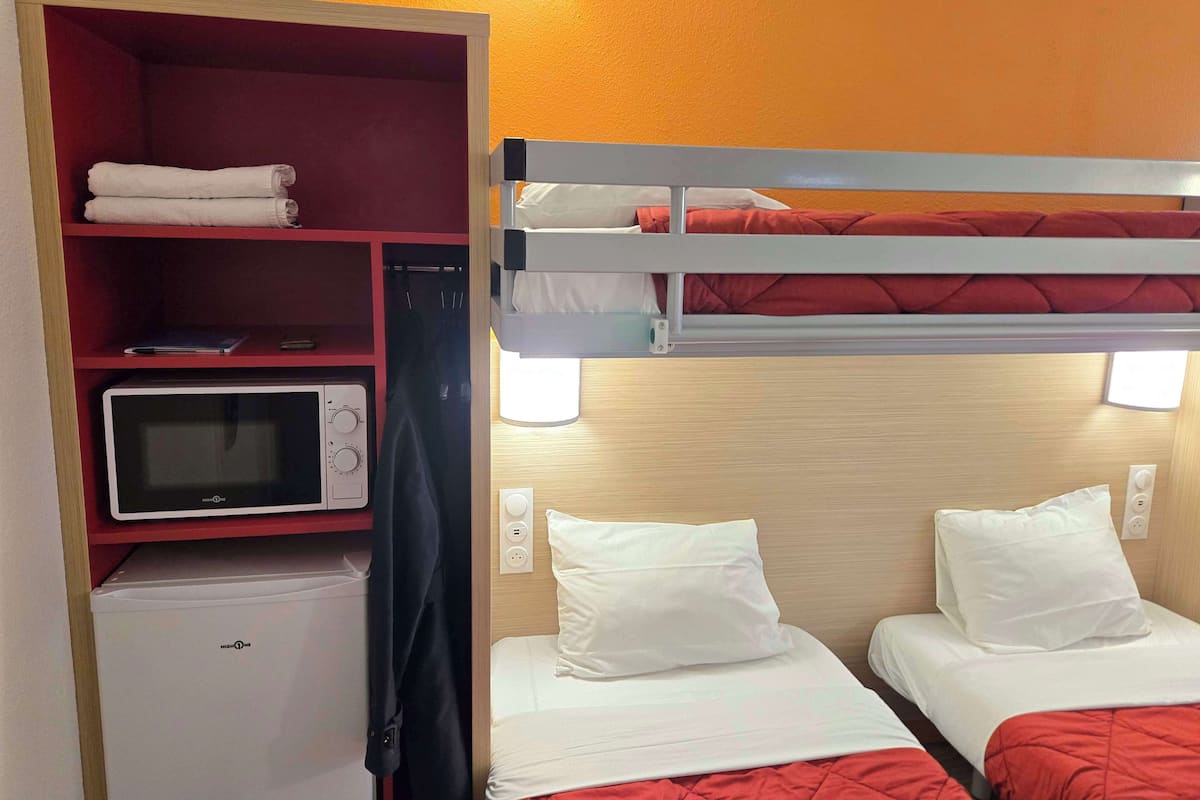 Premium bedding, desk, free WiFi, bed sheets