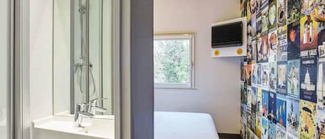 Chambre, 1 lit double, salle de bains privée (Cabrio)