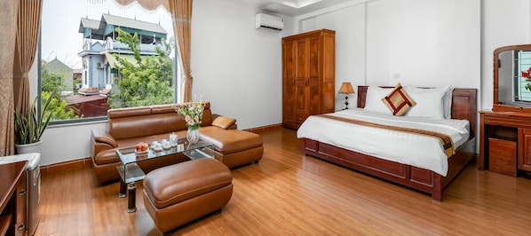 1 bedroom, minibar, in-room safe, desk