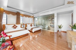 Family Suite, 2 Double Beds | 1 bedroom, minibar, in-room safe, desk