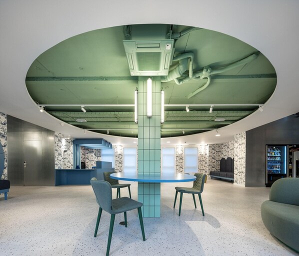 Literie hypoallergénique, bureau, rideaux occultants, Wi-Fi gratuit