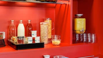 Esmorzar diari d'estil bufet (5.9 EUR per persona)