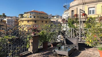 Apartament, 2 dormitoris, terrassa, vistes a la ciutat | Llençols italians de la marca Frette i caixa forta a l'habitació