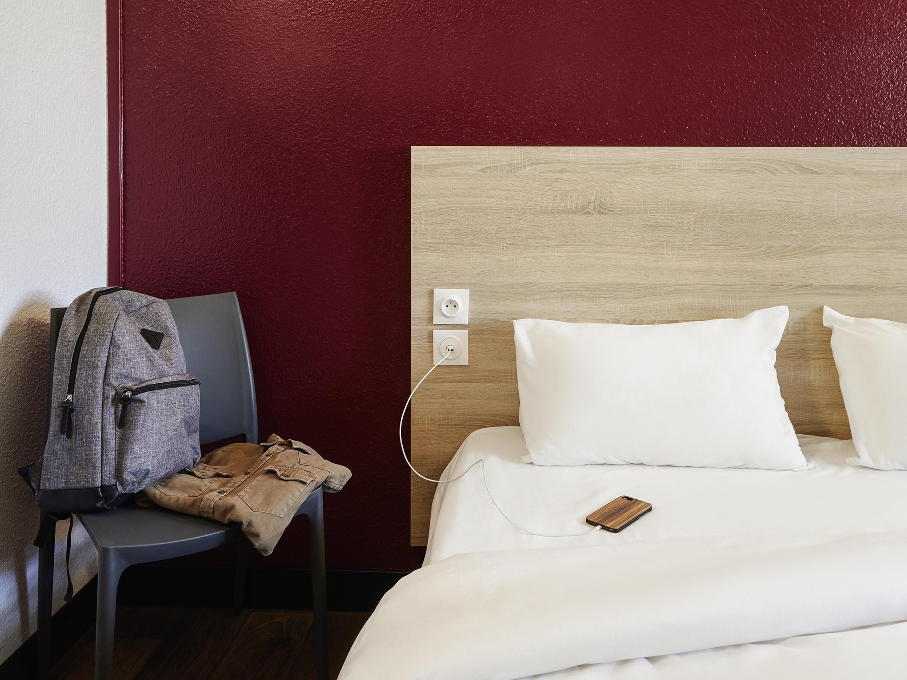 Room (Tandem) | Free cribs/infant beds, free WiFi, bed sheets