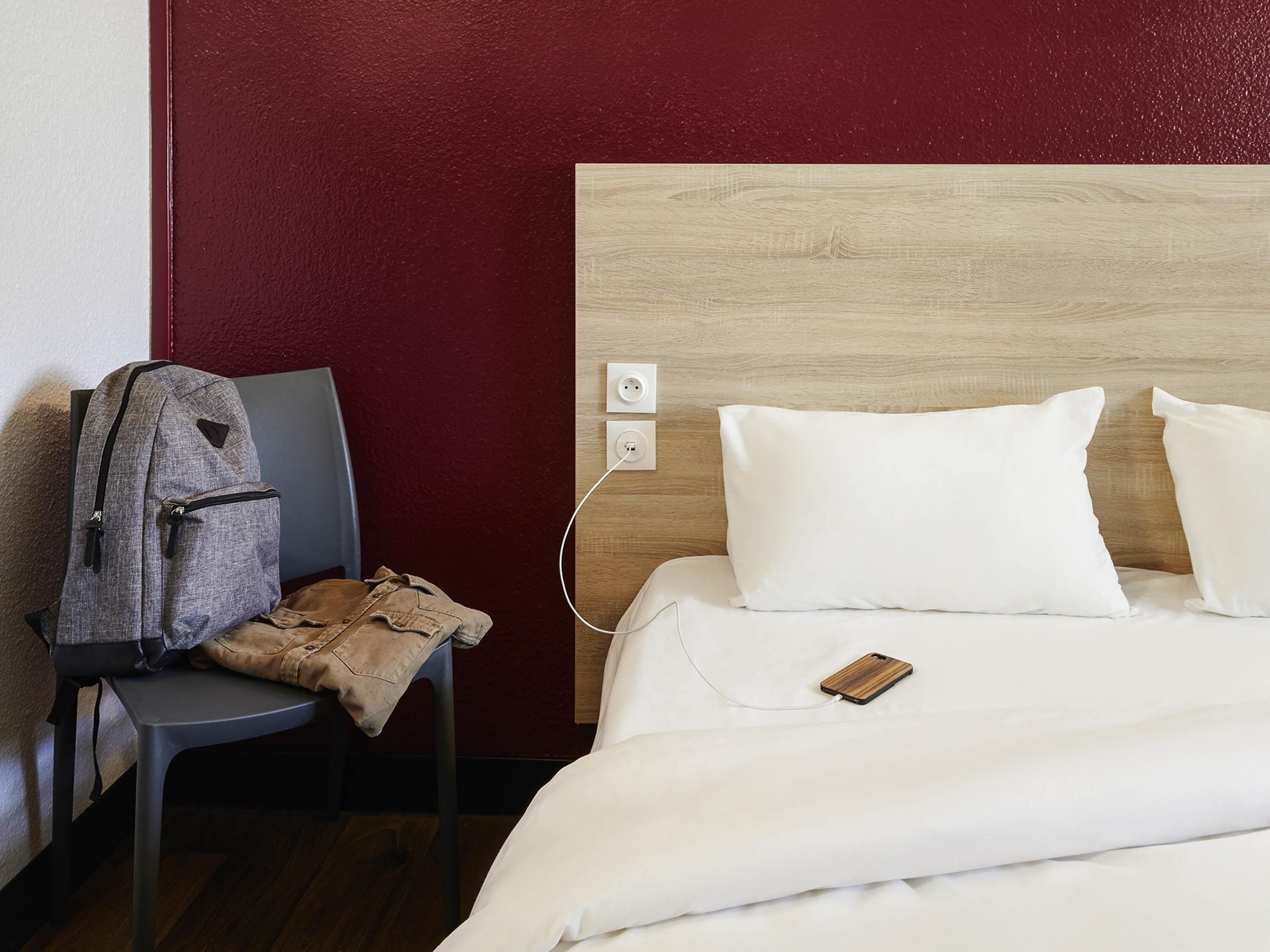 Room (Tandem) | Free cots/infant beds, free WiFi, bed sheets
