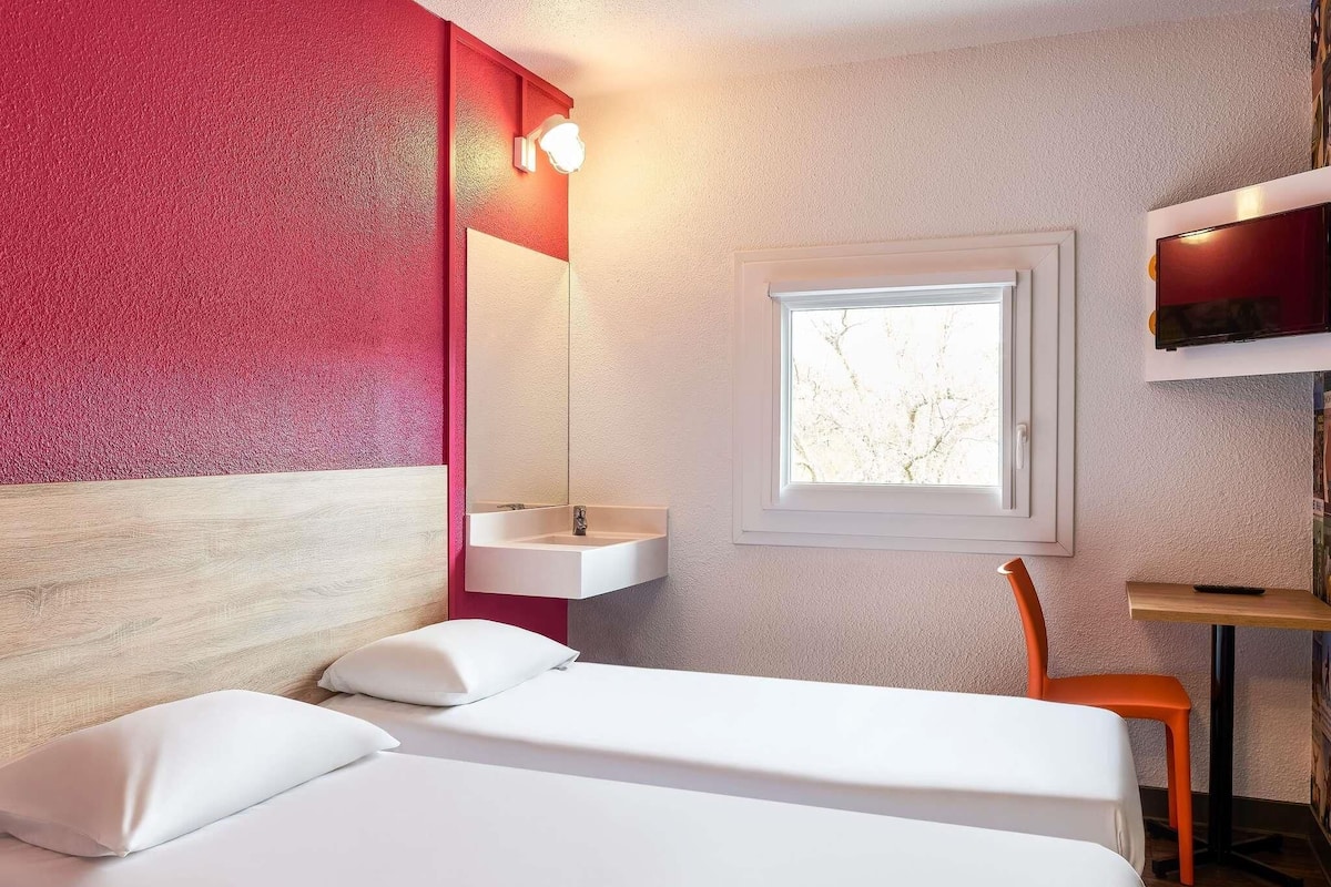 Habitación, 1 cama matrimonial (Side Car) | Wifi gratis