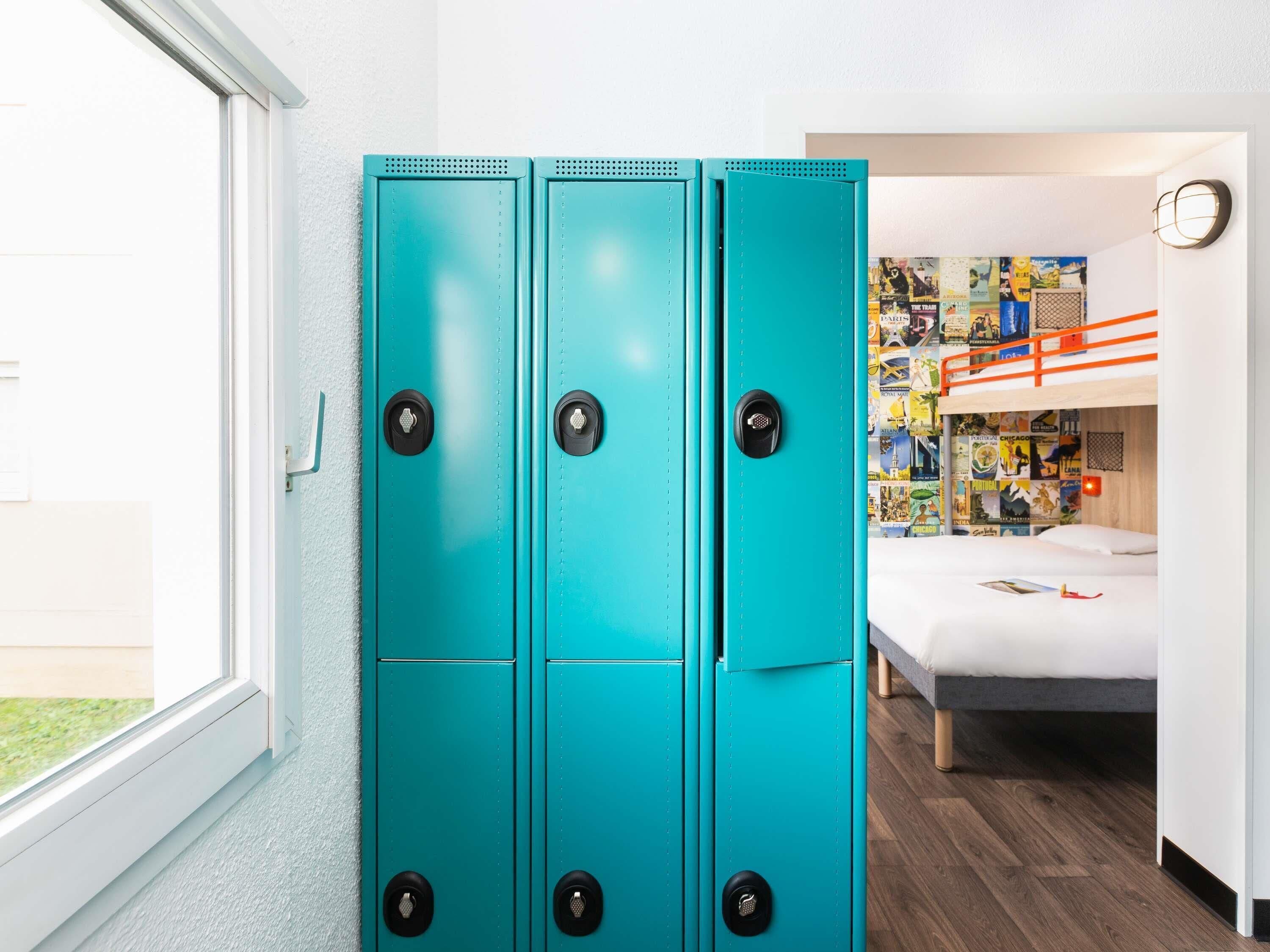 Dormitorio compartido, 1 cama individual | Escritorio, cunas gratuitas, wifi gratis y ropa de cama