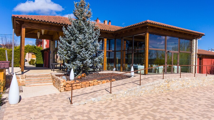 Hotel Restaurante Quintanares