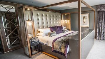 Parklands Suite | In-room safe, desk, blackout curtains, soundproofing