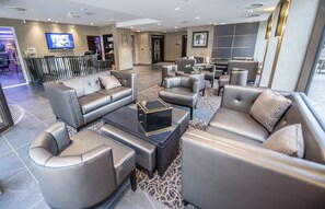 Coin salon dans le hall