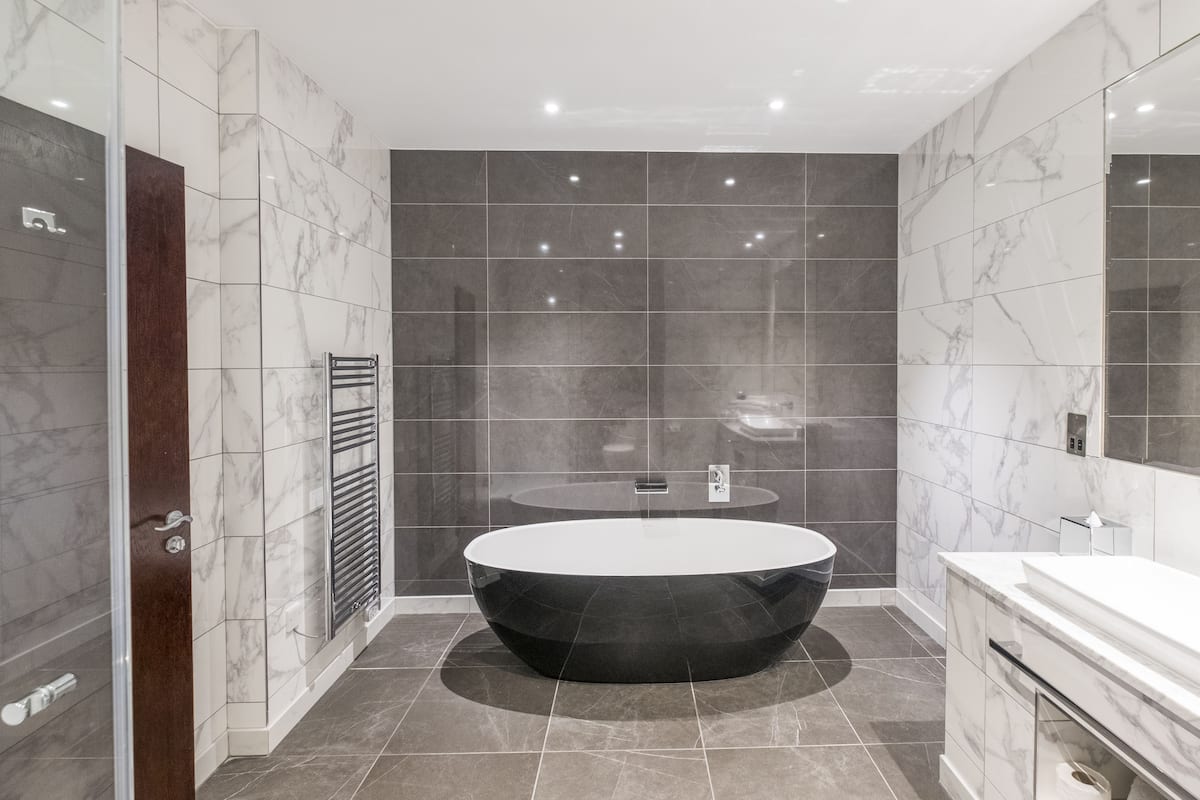 Executive-Suite, Balkon | Badezimmer | Kostenlose Toilettenartikel, Haartrockner, Handtücher