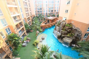 Pemandangan dari bilik