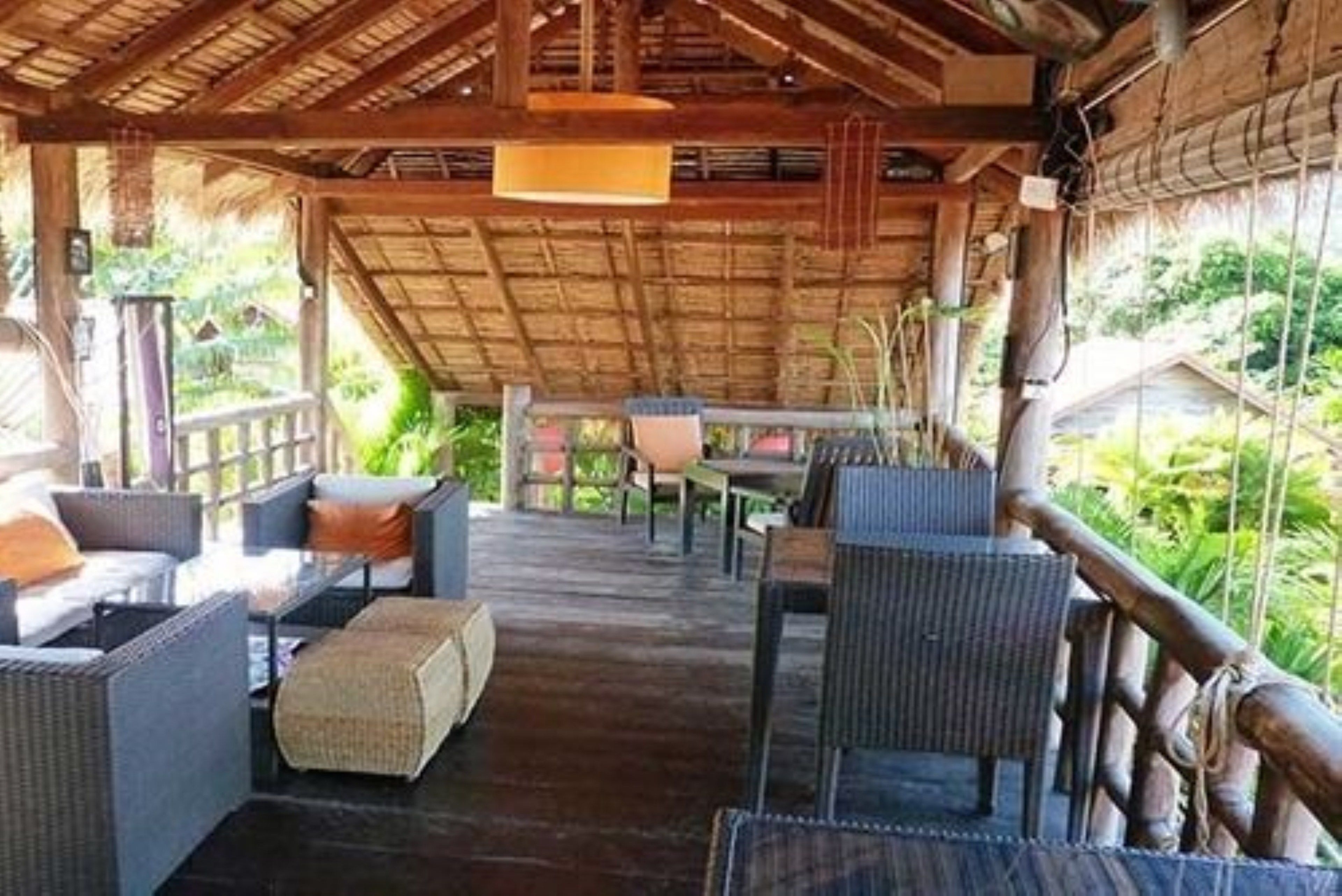 daily continental breakfast (usd 6.50 per person)