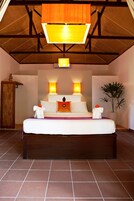 Superior Bungalow | Desk, blackout drapes, free WiFi, bed sheets