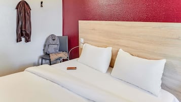 Soundproofing, iron/ironing board, free WiFi