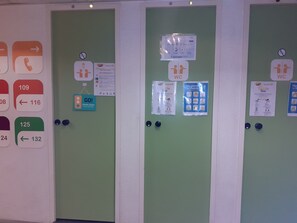 Værelse (Trio) | Delt badeværelse