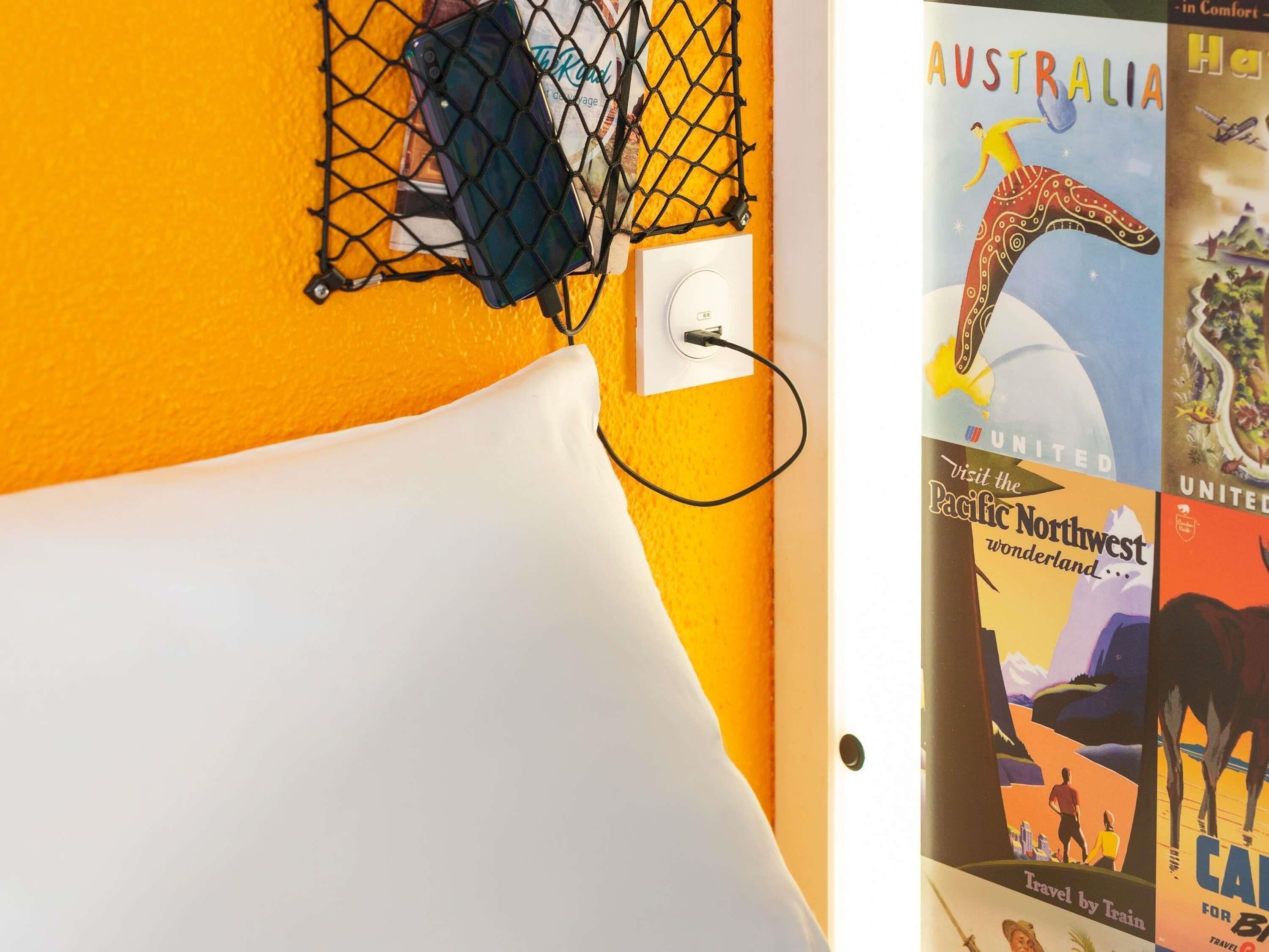 Desk, free cots/infant beds, free WiFi, bed sheets