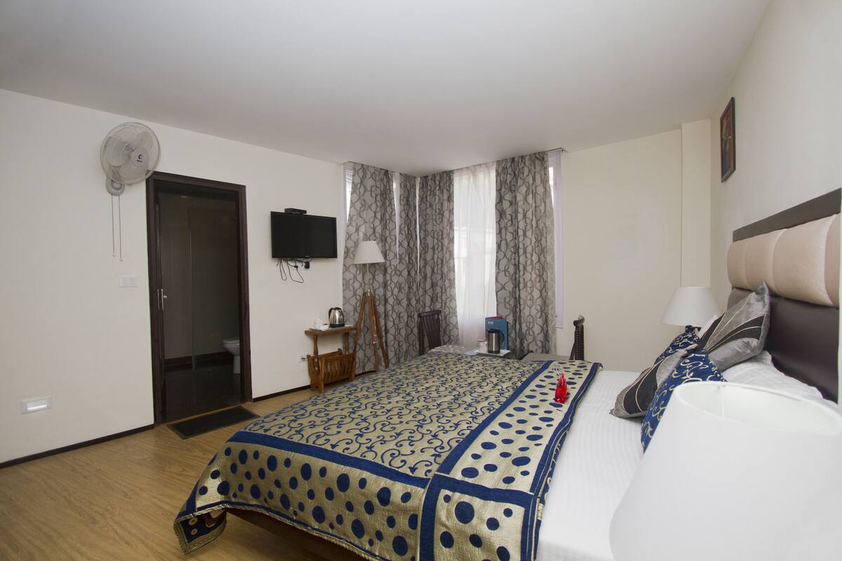 Standard Double or Twin Room, 1 Bedroom, Private Bathroom | In-room safe, desk, free WiFi