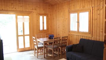 Bungalow Premium, 2 habitaciones | Zona de estar