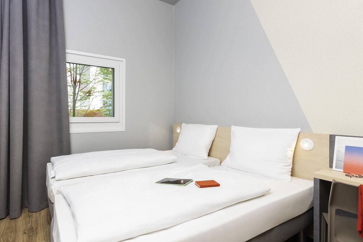 Standard Double Room | Hypo-allergenic bedding available, desk, blackout drapes, soundproofing