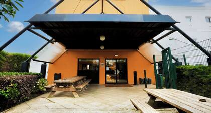 Premiere Classe Plaisir - Gatines