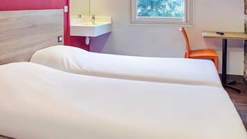 Phòng, 2 giường đơn (Side Car) | Truy cập Internet không dây miễn phí, bộ trải giường