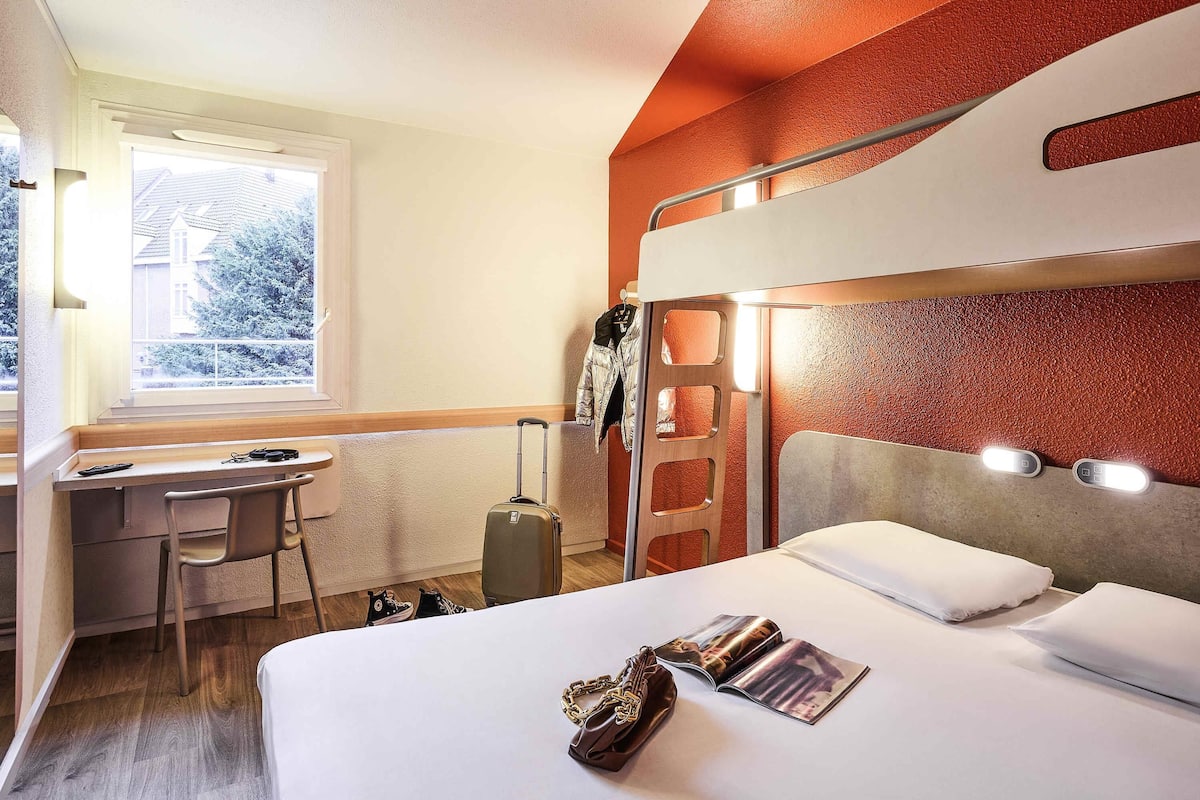 Triple Room, Multiple Beds