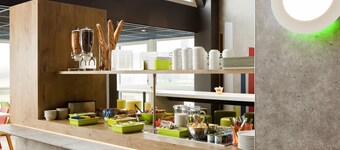 ibis budget Pontault Combault RN4 Marne la Vallée
